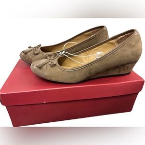 Merona Women's Minda Ballet Flats - Taupe